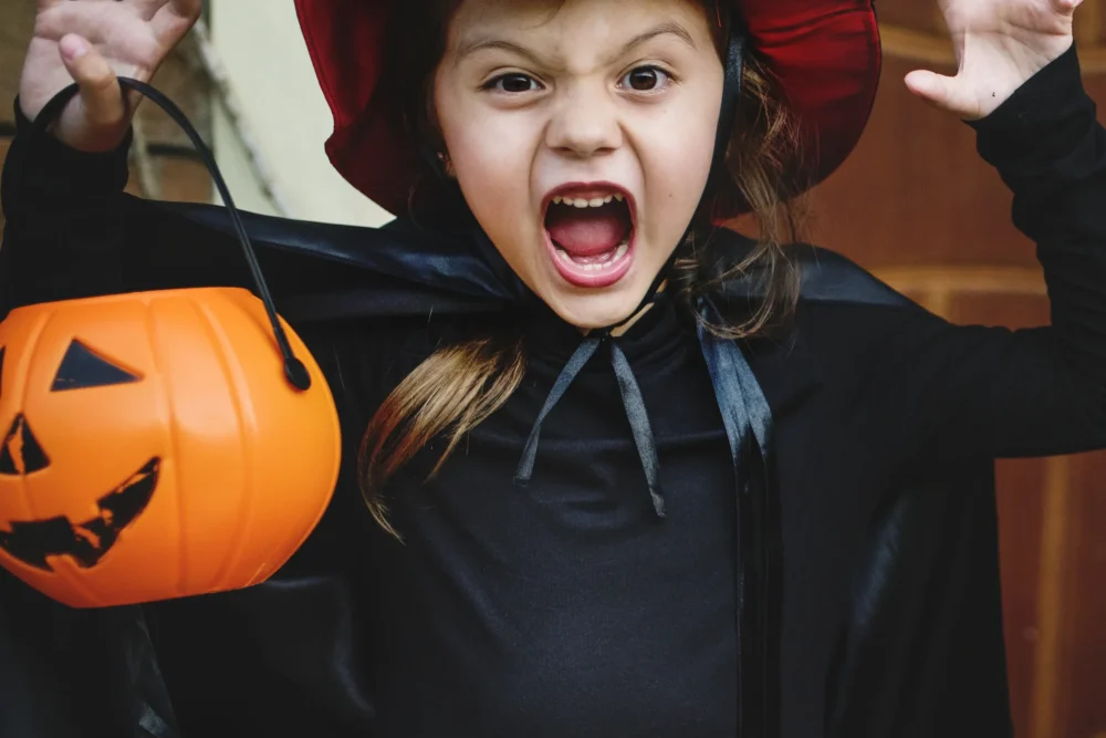 little-girl-dressed-up-as-witch (1)